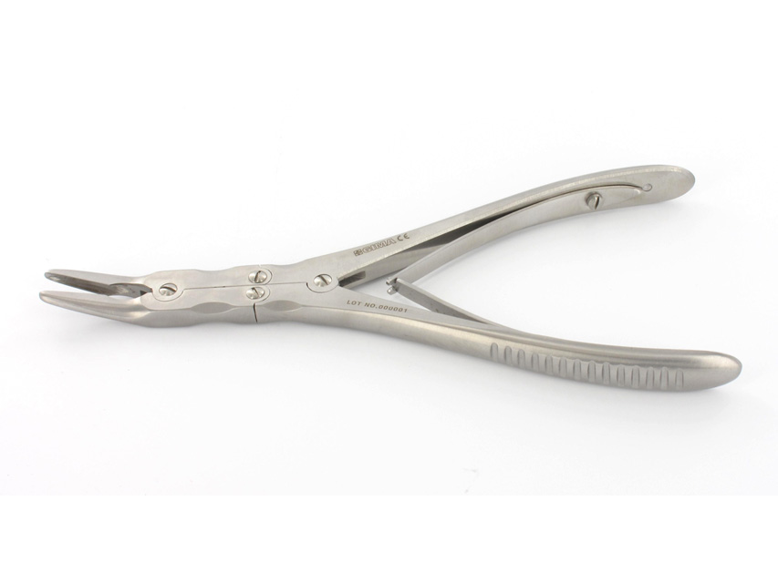 PINZA BEYER - 18 cm